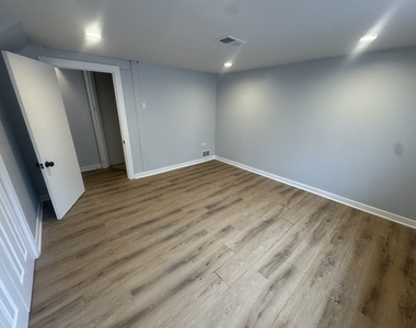 14700 Avalon Avenue - Photo Thumbnail 10