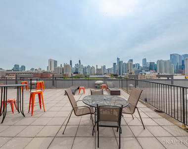 859 W Erie Street - Photo Thumbnail 30