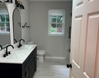 3191 Woodbridge Court - Photo Thumbnail 11