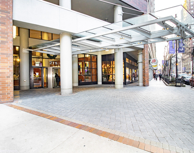 211 E Ohio Street - Photo Thumbnail 1