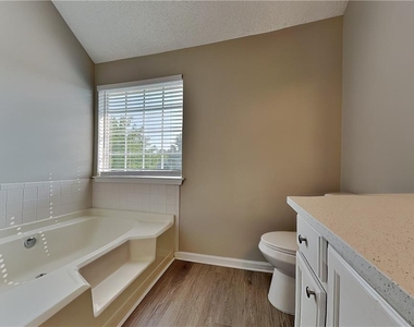 4705 Duration Court - Photo Thumbnail 10