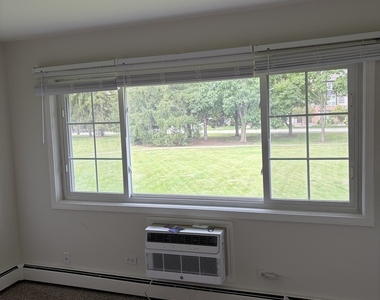 375 W Winchester Road - Photo Thumbnail 3