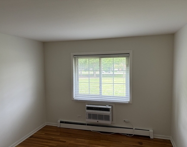 375 W Winchester Road - Photo Thumbnail 5