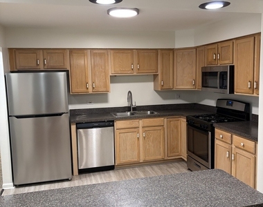 375 W Winchester Road - Photo Thumbnail 1