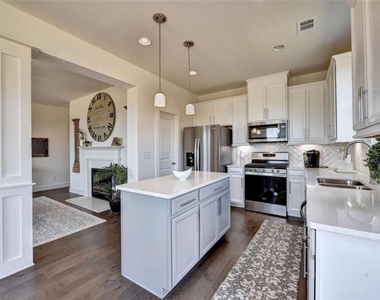 46 Cannon Trace Drive - Photo Thumbnail 4