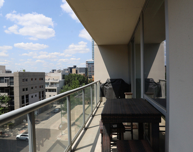 910 W Huron Street - Photo Thumbnail 16