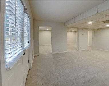 2836 Springrock Way - Photo Thumbnail 17