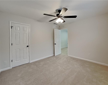 2836 Springrock Way - Photo Thumbnail 12
