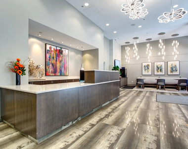 180 N Jefferson Street - Photo Thumbnail 18