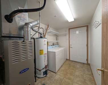 16671 Liberty Circle - Photo Thumbnail 9