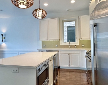 2453 W Irving Park Road - Photo Thumbnail 10