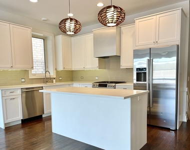 2453 W Irving Park Road - Photo Thumbnail 6