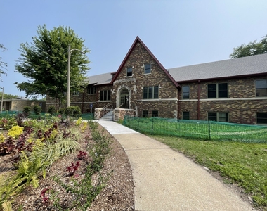 2453 W Irving Park Road - Photo Thumbnail 41