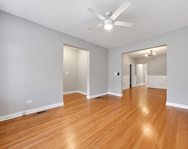 5039 W Cullom Avenue - Photo Thumbnail 4