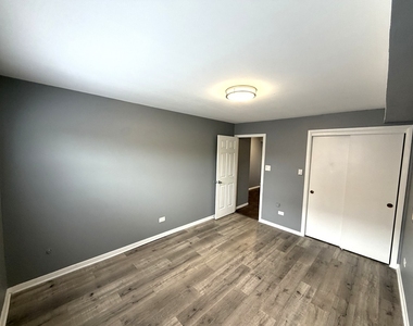 3754 W 120th Street - Photo Thumbnail 8
