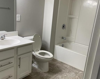 411 Timberleaf Road - Photo Thumbnail 22