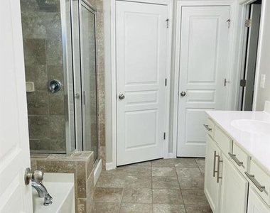 411 Timberleaf Road - Photo Thumbnail 18