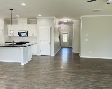 411 Timberleaf Road - Photo Thumbnail 7