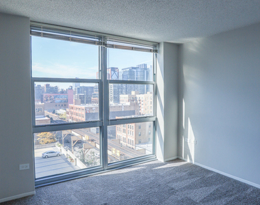 180 N Jefferson Street - Photo Thumbnail 10