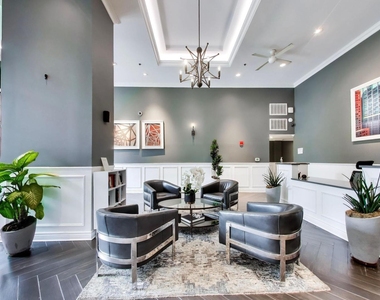 828 W Grace Street - Photo Thumbnail 1