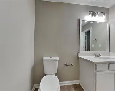 3975 Crestwater Lane - Photo Thumbnail 16