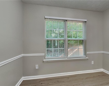 3975 Crestwater Lane - Photo Thumbnail 4
