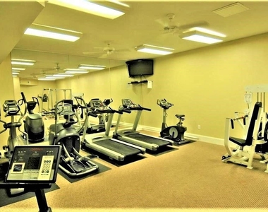 11 Perimeter Center E - Photo Thumbnail 9