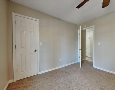 1305 Burning Bush Drive - Photo Thumbnail 12