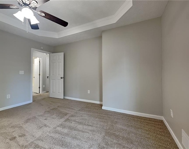1305 Burning Bush Drive - Photo Thumbnail 8