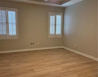 3860 Brookview Point - Photo Thumbnail 20