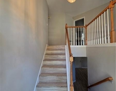 3860 Brookview Point - Photo Thumbnail 2
