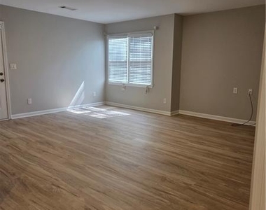3860 Brookview Point - Photo Thumbnail 3