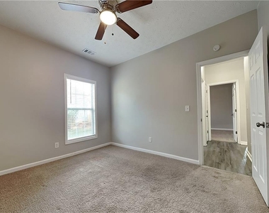 1975 Sterling Creek Court - Photo Thumbnail 13