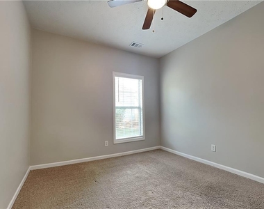 1975 Sterling Creek Court - Photo Thumbnail 12