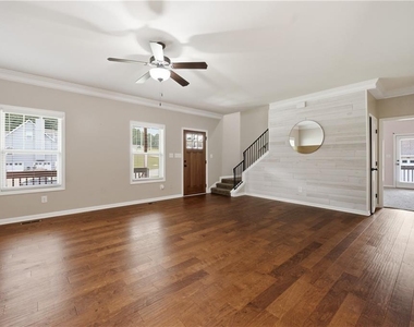 129 Harlan Trace - Photo Thumbnail 18