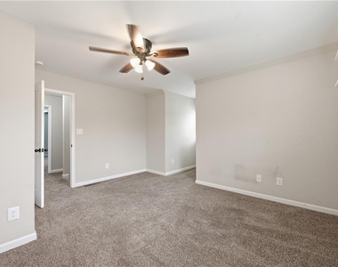 129 Harlan Trace - Photo Thumbnail 7