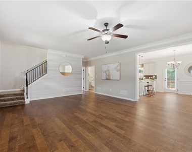 129 Harlan Trace - Photo Thumbnail 11