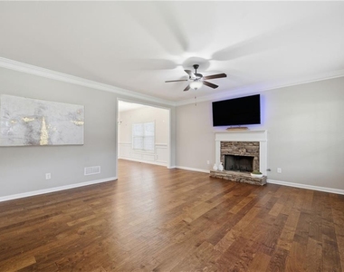 129 Harlan Trace - Photo Thumbnail 9