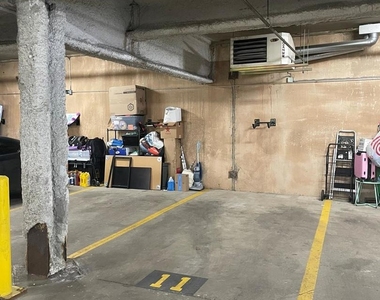 1228 W Monroe Street - Photo Thumbnail 22