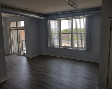 1228 W Monroe Street - Photo Thumbnail 5