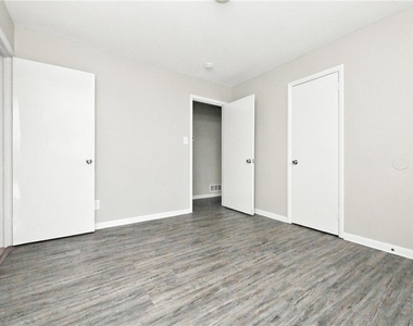3945 Camellia Trail - Photo Thumbnail 6