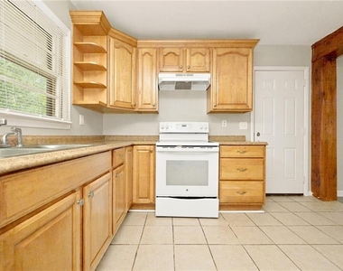 3945 Camellia Trail - Photo Thumbnail 2