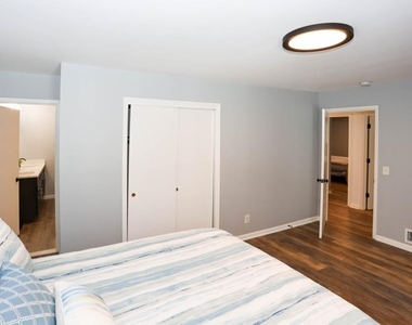 6157 Orville Drive - Photo Thumbnail 15
