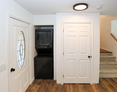 6157 Orville Drive - Photo Thumbnail 12