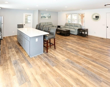 6157 Orville Drive - Photo Thumbnail 6