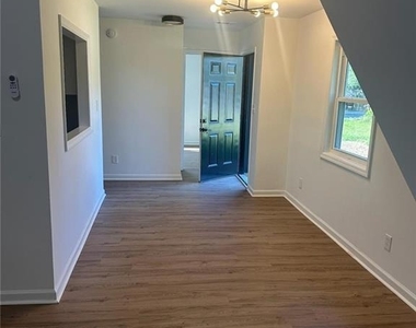122 Jennifer Lane Sw - Photo Thumbnail 5