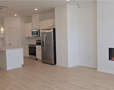 607 Rose Hill Lane - Photo Thumbnail 29