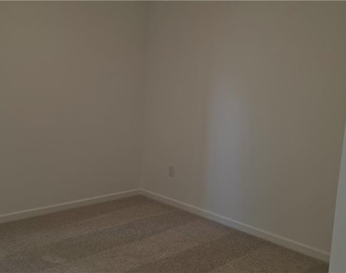 607 Rose Hill Lane - Photo Thumbnail 26
