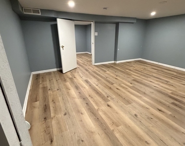 21510 Maple Street - Photo Thumbnail 22