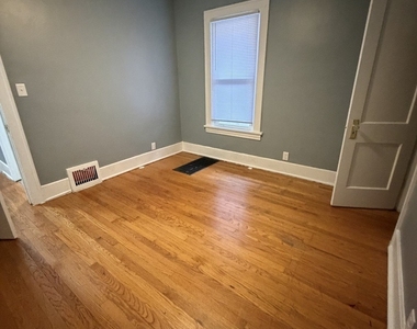 21510 Maple Street - Photo Thumbnail 10